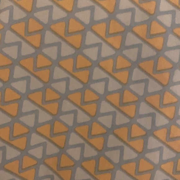 Lula Roe skirt - Picture 2 of 3